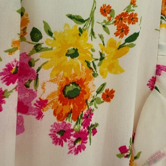 Emma & Michele Floral Maxi Dress - Picture 7 of 7